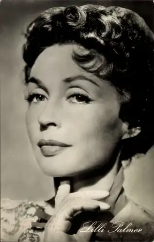 Ak Schauspielerin Lilli Palmer, Portrait, Feuerwerk