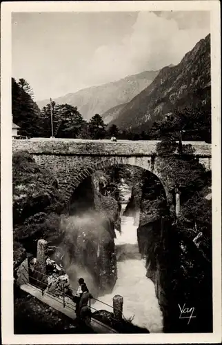 Ak Cauterets Hautes Pyrénées, Le Pont d'Espagne