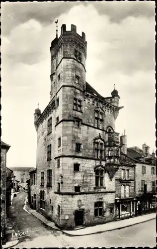 Ak Luxeuil les Bains Haute Saône, Altes Rathaus, Maison Carree