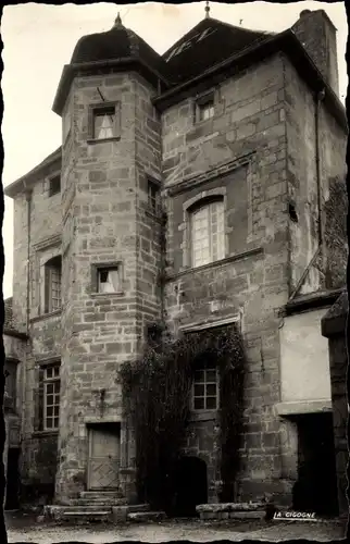 Ak Champlitte Haute-Saône, Der Kerker von Chateau Grillot