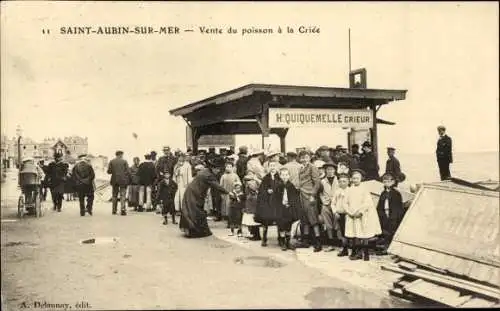 Ak Saint Aubin sur Mer Calvados, Vente du poisson a la Criée, H. Quiquemelle