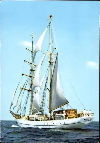 Ak Segelschulschiff Wilhelm Pieck auf dem Meer