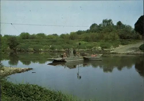 Ak Partie an der Weichsel, Fähre