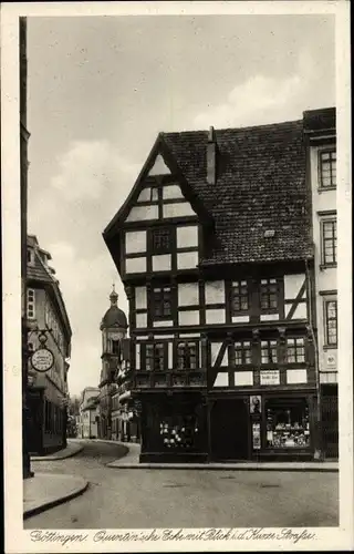 Ak Göttingen in Niedersachsen, Quentinsche Ecke mit Blick in die Kurze-Straße, Fachwerkhaus