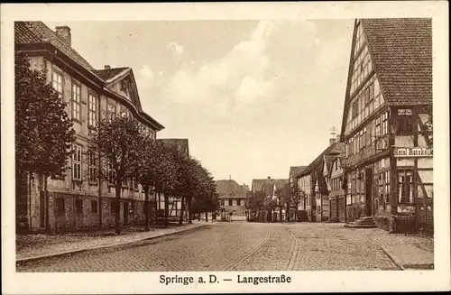 Ak Springe am Deister, Hotel Ratskeller in der Langestraße, Fachwerkhäuser