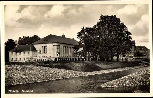 Ak Döbeln, Partie am Stadtbad, Treppe, Ufer, Bach
