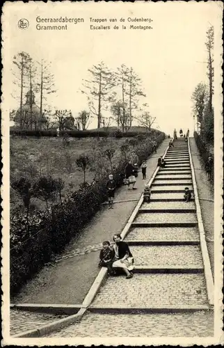 Ak Geraardsbergen Grammont Ostflandern, Bergtreppe