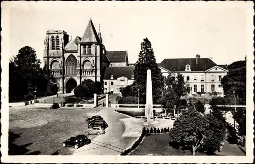 Ak Le Mans Sarthe, die Kirche N.-Dame de la Couture, Präfektur und Befreiungsdenkmal