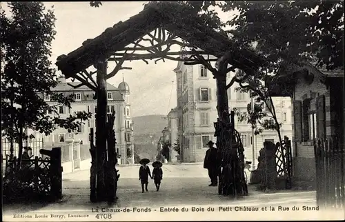Ak La Chaux de Fonds Kanton Neuenburg, Eingang zum Bois du Petit Chateau, Rue du Stand