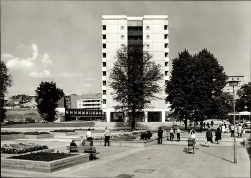 Ak Cottbus Brandenburg, Hochhaus im Stadtzentrum, Platz