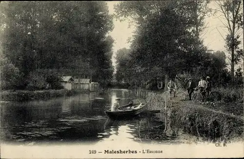 Ak Malesherbes Loiret, Essonne, barque, velos