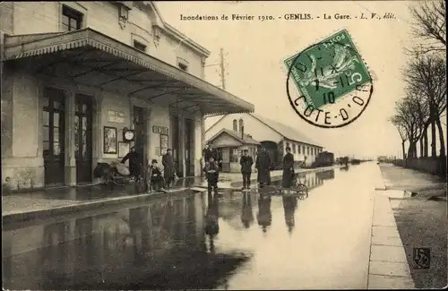 Postkarte Genlis Côte d&#39;Or, La Gare, Überschwemmungen 1910