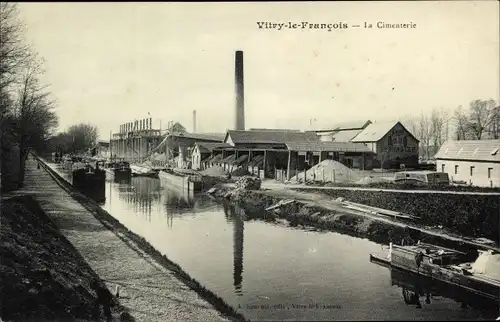 Ak Vitry le François Marne, La Cimenterie