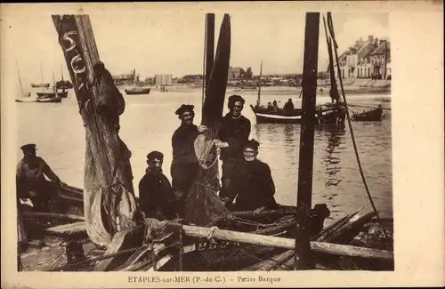 Ak Etaples sur Mer Pas de Calais, kleines Boot