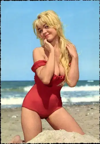 Ak Erotik, Blonde Frau im Badeanzug, Strand