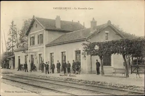 Ak Vaucouleurs Meuse, Der neue Bahnhof