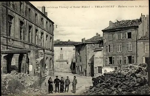 Ak Thiaucourt Meurthe et Moselle, Ruinen in Richtung Rathaus