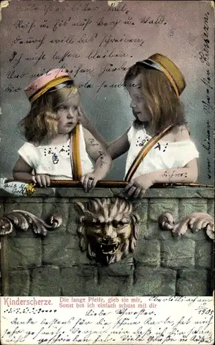 Studentika Ak Kinderscherze, Mädchen als Studentinnen, Die lange Pfeife, gieb sie mir...