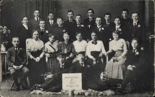 Studentika Ak Studenten und Studentinnen, Gruppenbild, Gesellschaft Germania, Säbel