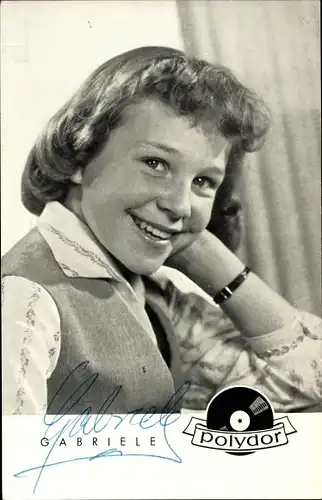 Ak Schauspielerin und Sängerin Gabriele Clonisch, Portrait, Die ersten Rosen, Autogramm