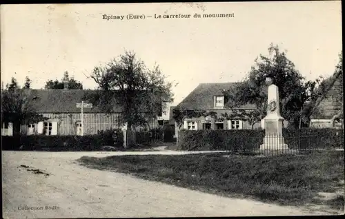 Ak Épinay Eure, Le Carrefour du Monument