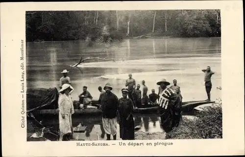 Ak Mambéré-Kadéï Haute Sangha Zentralafrikanische Republik, Eine Abfahrt mit dem Kanu