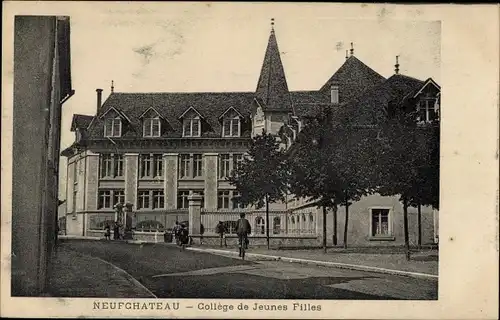 Ak Neufchâteau Lothringen Vogesen, College de Jeunes Filles