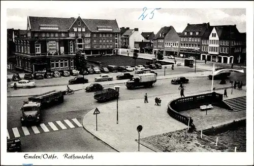 Ak Emden in Ostfriesland, Rathausplatz, Lastwagen