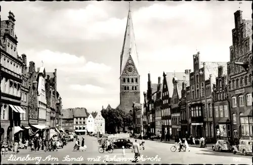 Ak Lüneburg in Niedersachsen, Am Sande, Johanniskirche, Giebelhäuser