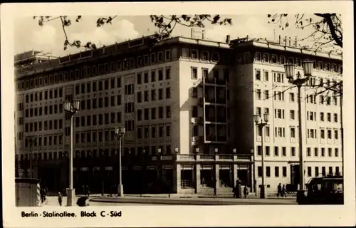 Ak Berlin Friedrichshain, Stalinallee, Block C Süd
