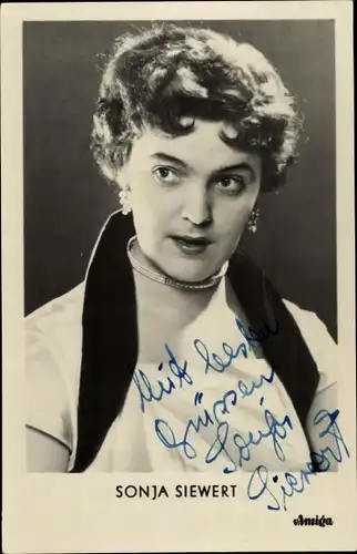 Ak Schauspielerin Sonja Siewert, Portrait, Ohrringe