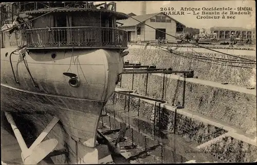 Ak Dakar, Senegal, Le Bassin de Radoub Trockenkreuzer