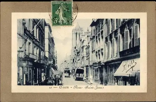 Ak Caen Calvados, Rue Saint-Jean, Tramway, Calèche, Église