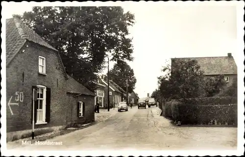 Ak Mill Nordbrabant, Hoofdstraat, Autos