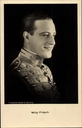 Ak Schauspieler Willy Fritsch, Portrait in Uniform, Amag Iris 6298