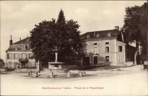 Ak Monthureux sur Saône Lorraine Vosges, Place de la République