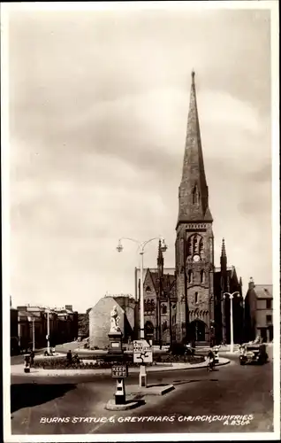 Ak Dumfries Schottland, Burns Statue & Greyfriars Church