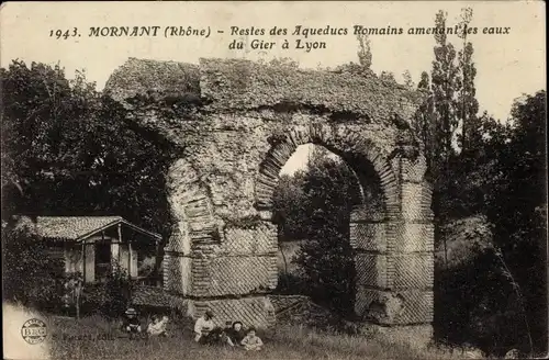 Ak Mornant Rhône, Überreste der römischen Aquädukte, die das Wasser des Gier nach Lyon brachten