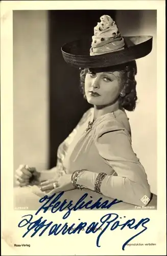Ak Schauspielerin Marika Rökk, Portrait, Hut, Ross Verlag A 2906/2, Autogramm