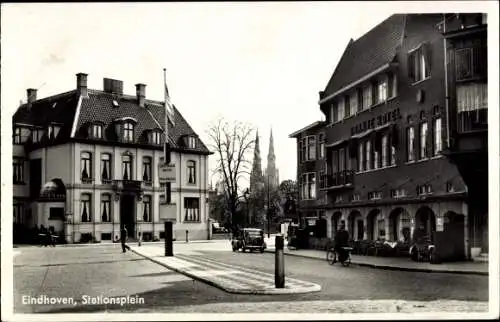 Ak Eindhoven Nordbrabant Niederlande, Stationsplein, Oranje Hotel