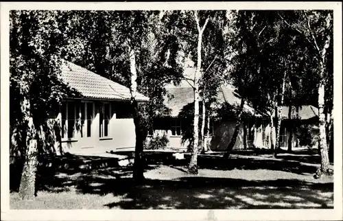 Foto Ak Wustermark in Brandenburg, Olympisches Dorf, Wohnhäuser im Birkenwald