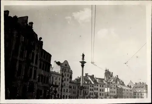 Foto Warszawa Warschau Polen, Straßenpartie mit Denkmal, II WK