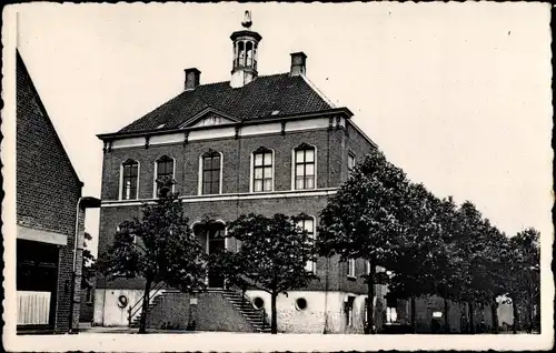 Ak Made Drimmelen Nordbrabant Niederlande, Gemeentehuis