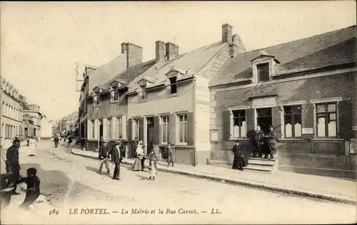 Ak Le Portel Pas de Calais, La Rue Carnot, La Mairie