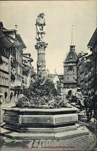 Ak Bern, Dudelsackpfeifferbrunnen