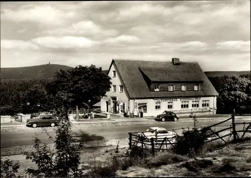 Ak Bad Harzburg am Harz, Berghotel Das Torfhaus, Autos