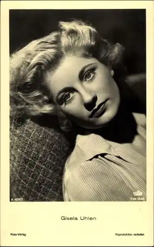 Ak Schauspielerin Gisela Uhlen, Portrait, Ross 3275/1
