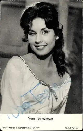 Ak Schauspielerin Vera Tschechowa, Portrait, Autogramm