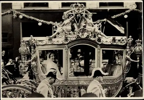 Ak Hochzeit Königin Juliana und Prinz Bernhard zur Lippe, Goldene Kutsche, 1937