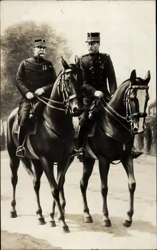 Ak König Albert I. von Belgien, General Joseph Joffre, Gespräch zu Pferd